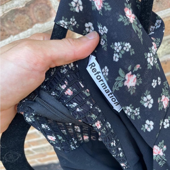 Reformation FULTON DRESS - Size 2 - Picture 5 of 7